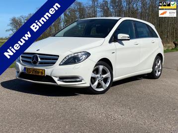 Mercedes-Benz B-klasse 180 Ambition MPV NAVI PDC NAP AIRCO G beschikbaar voor biedingen