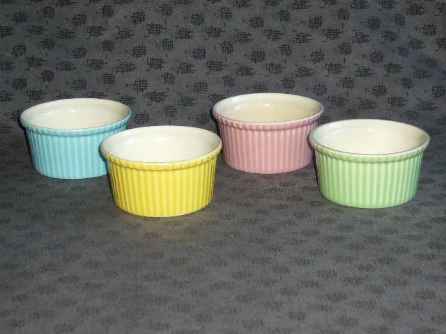 Villeroy & Boch Pastei Bakjes Pastel 4x, Huis en Inrichting, Keuken | Servies, Zo goed als nieuw, Kom(men), Overige stijlen, Porselein