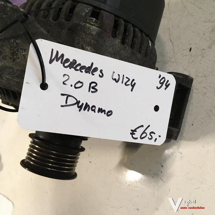 Mercedes W124 2.0 Benzine 1994 Dynamo 0 123 320 044   14v, Auto-onderdelen, Motor en Toebehoren, Gebruikt, Ophalen of Verzenden