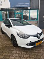 Renault Clio 0.9 TCE 66KW 5-DRS 2013 Wit, Voorwielaandrijving, 898 cc, Stof, 40 €/maand