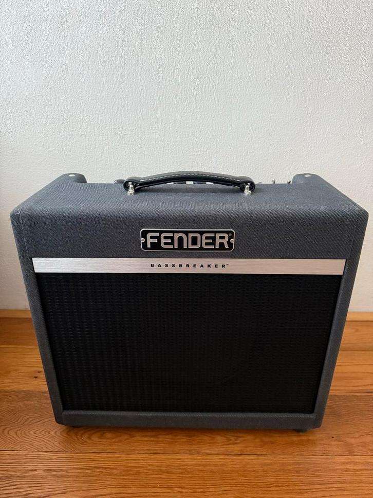 Fender Bassbreaker 15 Combo – buizenversterker – als nieuw, Muziek en Instrumenten, Versterkers | Bas en Gitaar, Zo goed als nieuw