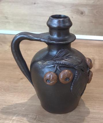 vintage keramiek bruin vaasje beschikbaar voor biedingen