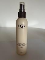 UGG Water- en vlekkenafstotend onderhoudsmiddel, Kleding | Dames, Schoenen, Ophalen of Verzenden, Zo goed als nieuw, Bruin, Pantoffels of Sloffen