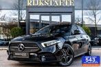 Mercedes A-klasse A250e AMG|PANO|18''|CAMERA|LED|SFEERVERL., Auto's, Mercedes-Benz, Gebruikt, 4 cilinders, Alcantara, Zwart