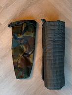 Outdoor leger matje / Slaapmat met camouflage hoes, Ophalen of Verzenden, Gebruikt, 1-persoons