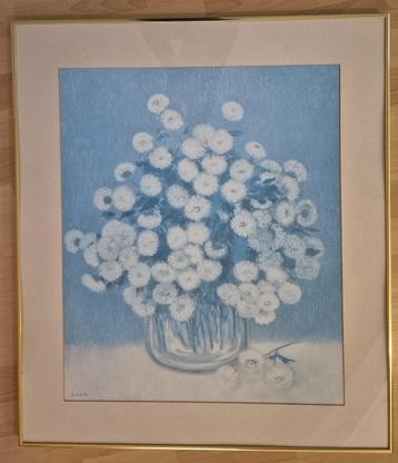 Print met bloemen in goudkleurige lijst beschikbaar voor biedingen