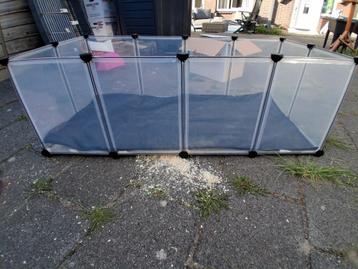 Leuke open kooi  beschikbaar voor biedingen