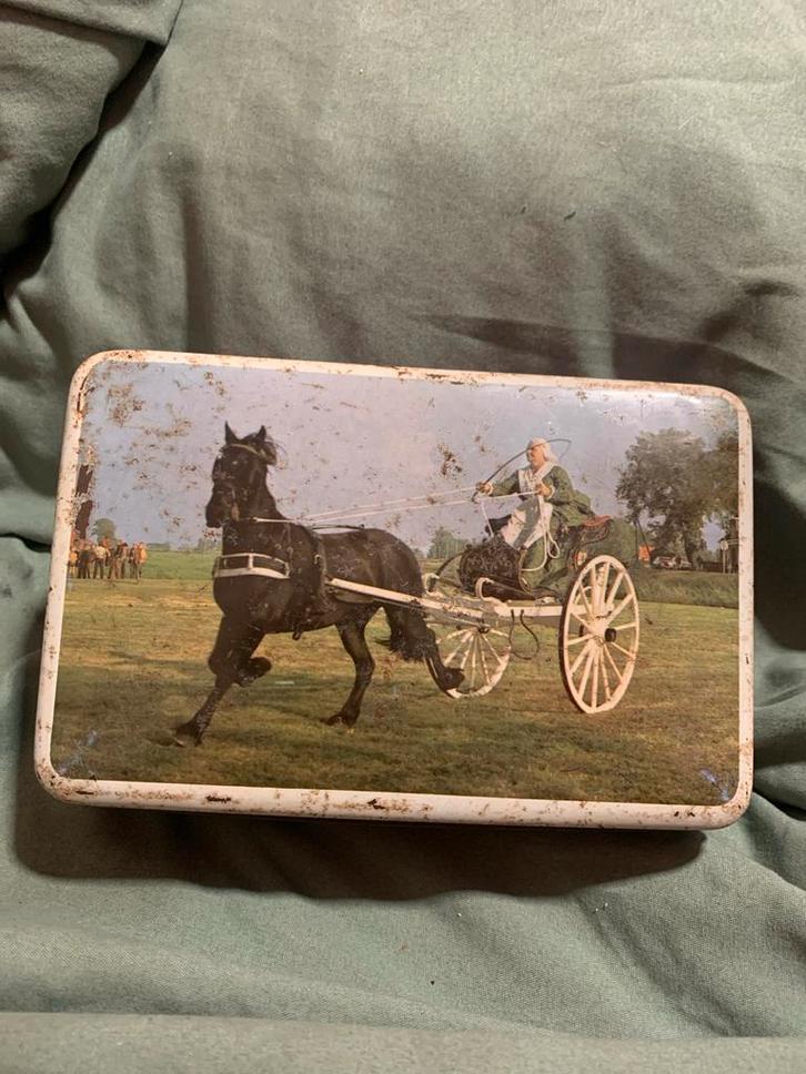 Oud Vintage Huntley & Palmers Koekblik, Verzamelen, Blikken, Gebruikt, Koek(jes), Overige merken, Ophalen