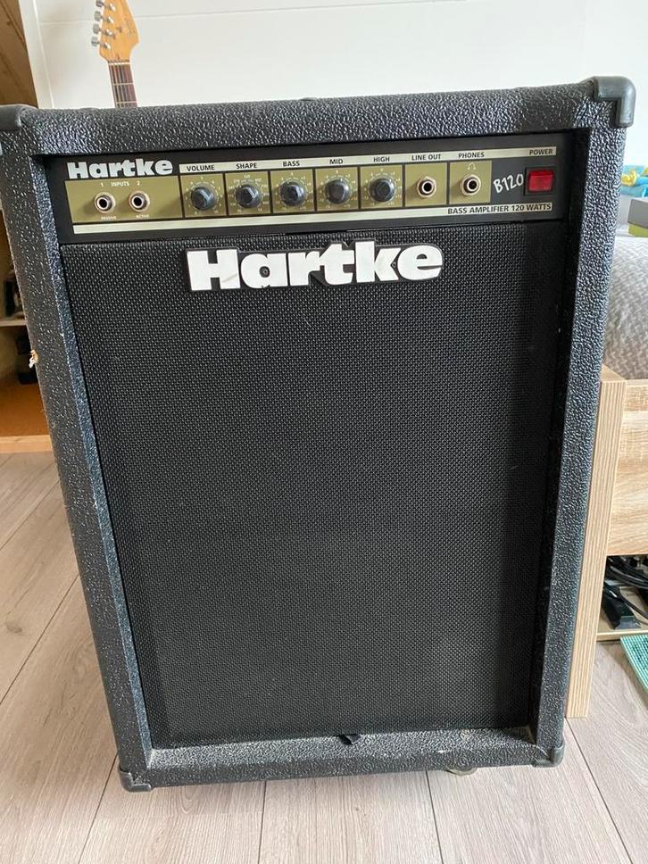Hartke B120 versterker, Muziek en Instrumenten, Versterkers | Bas en Gitaar, Gebruikt, 100 watt of meer, Ophalen