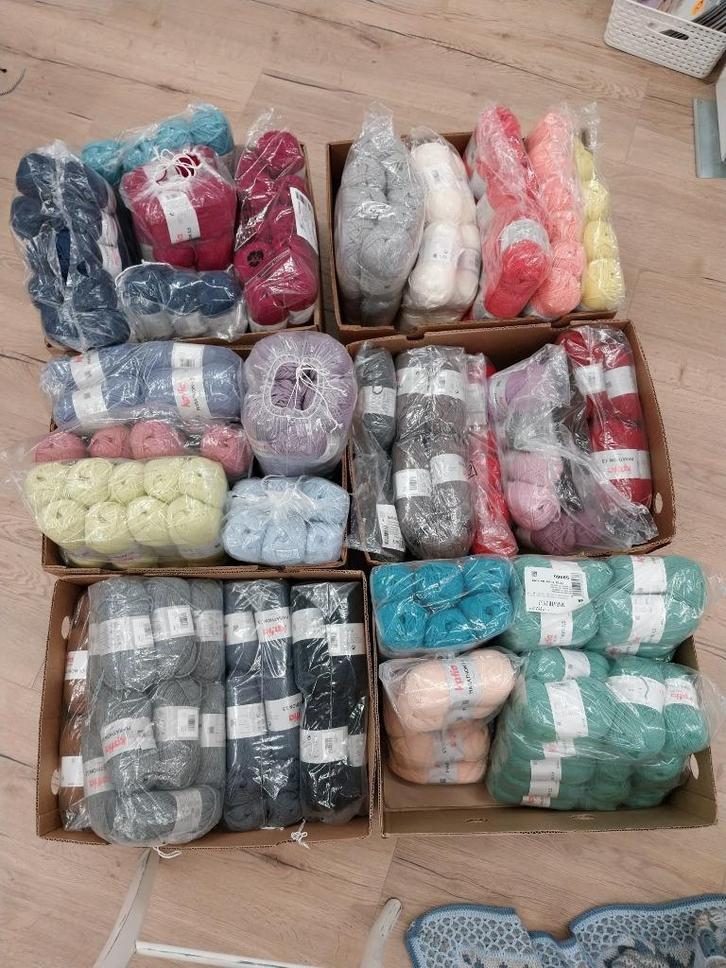 Partij van 370 bollen Katia Marathon 3.5 wol, Hobby en Vrije tijd, Breien en Haken, Nieuw, Breien of Haken, Wol of Garen, Ophalen