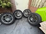 Audi Q5 Velgen met Winterbanden, Auto-onderdelen, Banden en Velgen, 18 inch, Gebruikt, Banden en Velgen, 235 mm