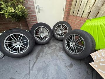 Audi Q5 Velgen met Winterbanden beschikbaar voor biedingen