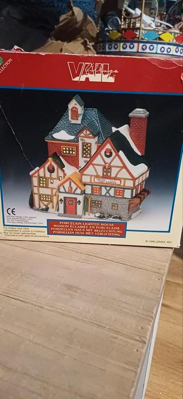 Ski lodge vintage lemax  beschikbaar voor biedingen