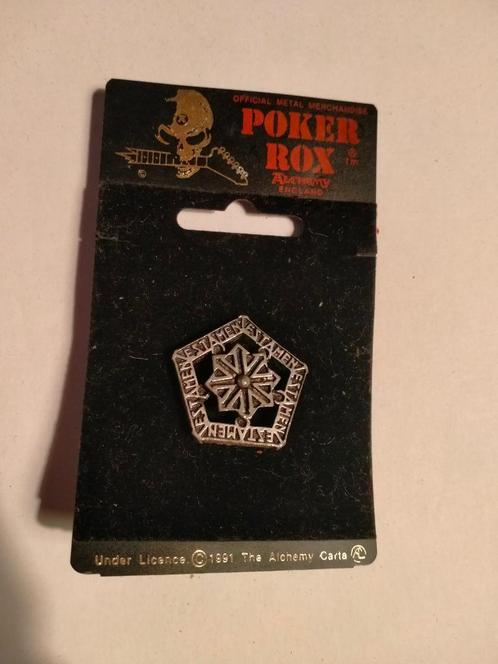 Testament Poker Rox Alchemy vintage logo pin metal RARE, Verzamelen, Muziek, Artiesten en Beroemdheden, Zo goed als nieuw, Gebruiksvoorwerp