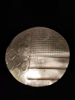 Grote ronde zilverkleurige broche, dm 5 cm, Overige materialen, 4 tot 7 cm, Ophalen of Verzenden, Zo goed als nieuw