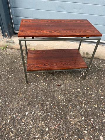 Retro tv bijzet tafel vintage jaren 60 metaal hout €35 beschikbaar voor biedingen