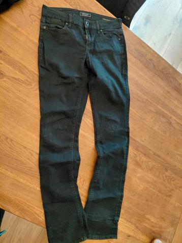 Zwarte Guess Spijkerbroek Maat 28/32 beschikbaar voor biedingen