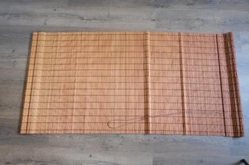 Vouwgordijnen bamboe beschikbaar voor biedingen