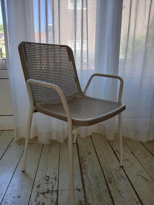 (Buiten) stoel van Ikea, Huis en Inrichting, Stoelen, Zo goed als nieuw, Eén, Kunststof, Wit, Ophalen