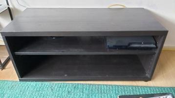 Tv tafel/kast beschikbaar voor biedingen