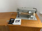 Pfaf Naaimachine in tafeltje, Hobby en Vrije tijd, Naaimachines en Toebehoren, Ophalen, Gebruikt, Naaimachine, Pfaff