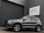 Volkswagen Tiguan 1.4 TSI R-Line Edition | Panoramadak | Xen, Voorwielaandrijving, Euro 5, 15 km/l, Zwart