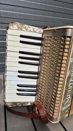 Weltmeister Meisterspiel Accordeon, Muziek en Instrumenten, Accordeons, Ophalen, Gebruikt, Met riemen, Overige formaten