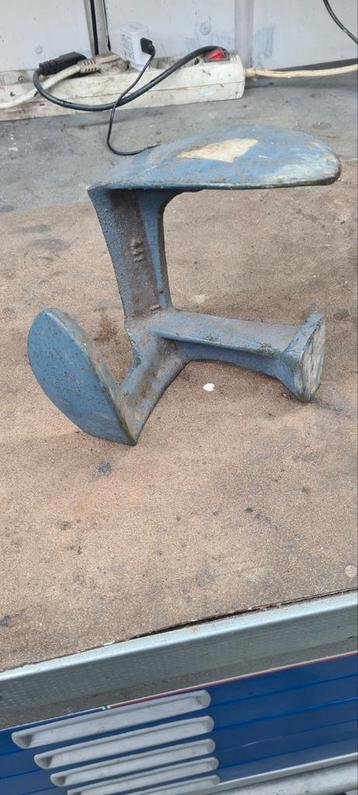 Ambachtelijke Schoenleest beschikbaar voor biedingen