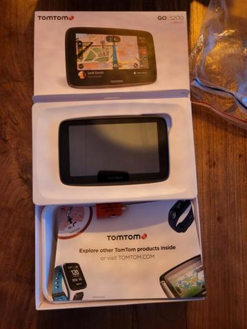 TomTom GO - 5200 with Wi-FI en Bluetooth.5 inch beschikbaar voor biedingen
