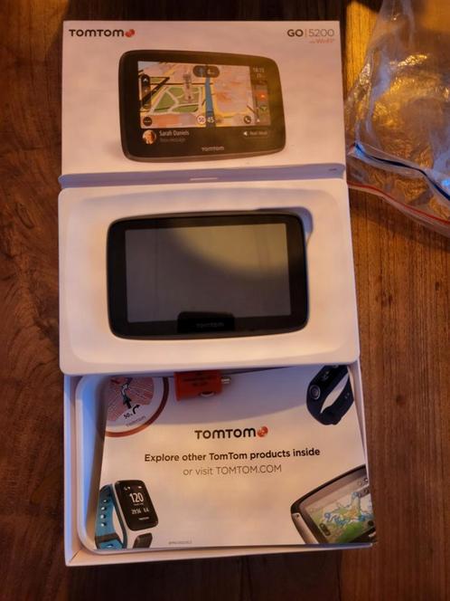 TomTom GO - 5200 with Wi-FI en Bluetooth.5 inch, Auto diversen, Autonavigatie, Gebruikt, Ophalen of Verzenden