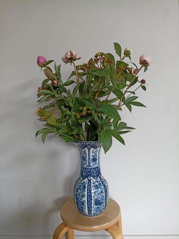 Trompetvaas Royal Sphinx by Boch Delfts Blauw  beschikbaar voor biedingen