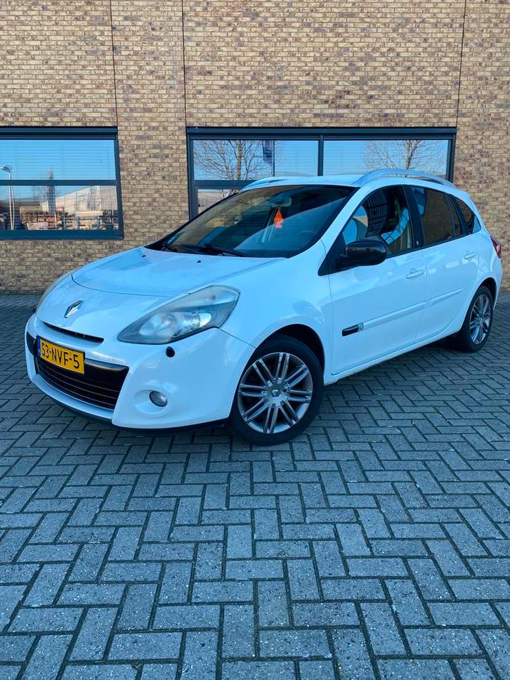 Renault Clio 1.2 TCE Estate 2010 Wit, Auto's, Renault, Particulier, Clio, Benzine, B, Stationwagon, Handgeschakeld, Origineel Nederlands