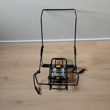 Steco baby mee universele maxi cosi houder beschikbaar voor biedingen
