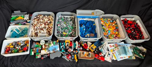 Heel veel lego sets etc. Waaronder 85 Poppetjes., Kinderen en Baby's, Speelgoed | Duplo en Lego, Zo goed als nieuw, Lego, Ophalen