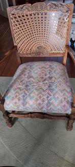 Oude stoel uit oma's tijd, Ophalen