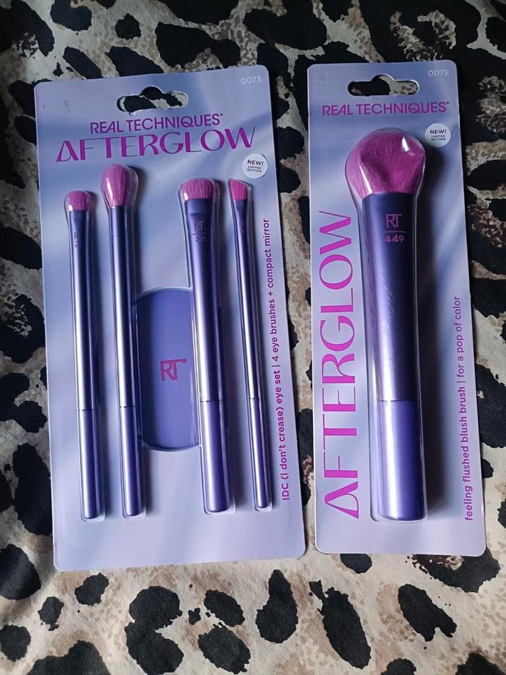 Real Techniques Afterglow Brush Set, Sieraden, Tassen en Uiterlijk, Uiterlijk | Cosmetica en Make-up, Nieuw, Make-up, Ogen, Paars