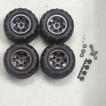 HPI Savage XS Flux wielen 1x gebruikt (1/10 offroad 12mm hex beschikbaar voor biedingen