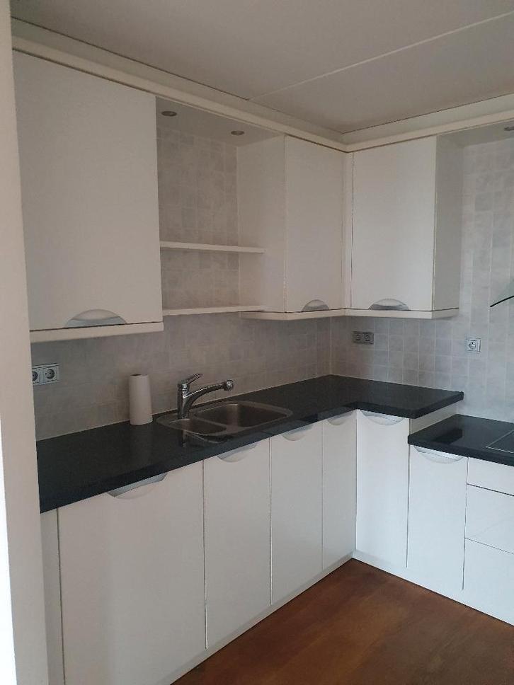 complete witte keller keuken, Huis en Inrichting, Keuken | Complete keukens, Gebruikt, Hoekkeuken, Wit, Graniet of Steen, Ophalen