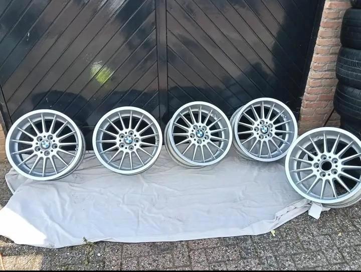 Bmw style 32 18 inch 18x8 styling 32 5x120, Auto-onderdelen, Banden en Velgen, Band(en), Zomerbanden, 18 inch, 225 mm, Nieuw, Ophalen of Verzenden