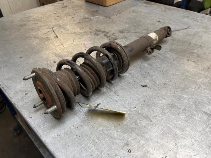Schokdemper links-voor van een Lexus IS, Gebruikt, -, -, -