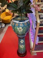 Grote bloempot keramiek op zuil, Ophalen, Zo goed als nieuw