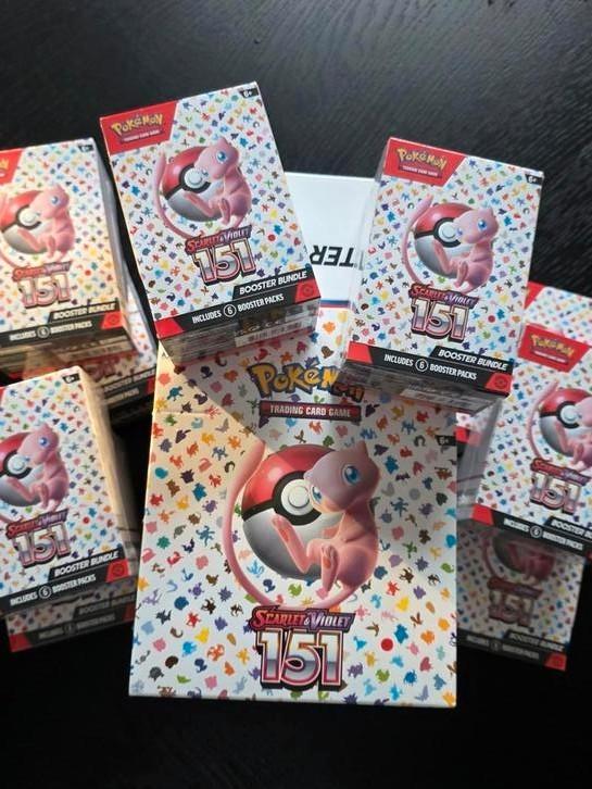 Pokémon 151 SEALED Booster Bundle Display (10st) - Nieuw, Hobby en Vrije tijd, Verzamelkaartspellen | Pokémon, Nieuw, Booster