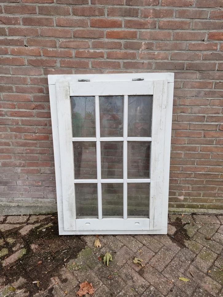 Lugarde klapraam wit ca 90 x 135 isoglas, Doe-het-zelf en Verbouw, Kozijnen en Schuifpuien, Zo goed als nieuw, Raamkozijn, Hout
