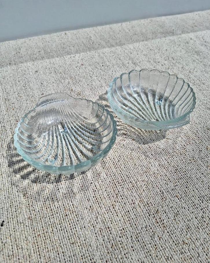 Diepe glazen schelpen schaaltjes, Huis en Inrichting, Keuken | Servies, Zo goed als nieuw, Overige stijlen, Glas, Ophalen of Verzenden