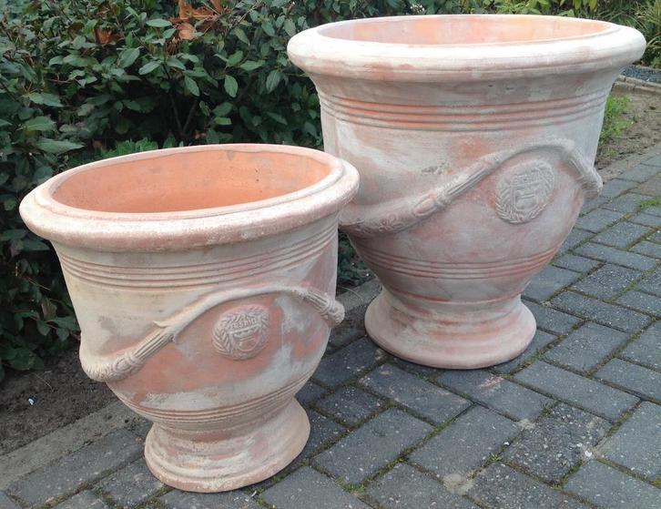 Mooie grote hard gebakken terracotta anduzze pot old finsch., Tuin en Terras, Bloembakken en Plantenbakken, Nieuw, Overige materialen