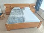 Gratis. Slaapkamer. 2p. Bed, nachtkastjes, toilettafel, Ophalen, Verstelbaar, Tweepersoons, Zo goed als nieuw