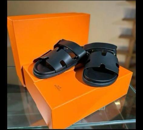 Hermes slippers, Kleding | Heren, Schoenen, Nieuw, Sandalen, Zwart, Ophalen of Verzenden