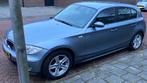 BMW 1-Serie 1.6 I 116 2004 Blauw, Auto's, 1596 cc, 4 cilinders, Origineel Nederlands, 1200 kg