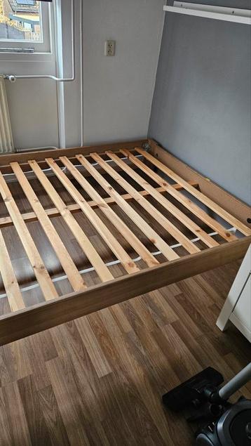 Bedframe 140cm 