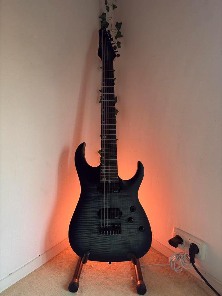 harley benton amarok 7 string, Muziek en Instrumenten, Snaarinstrumenten | Gitaren | Elektrisch, Zo goed als nieuw, Solid body